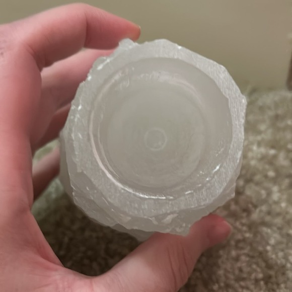 Selenite Crystal Tower tea light candle holder - Picture 3 of 4